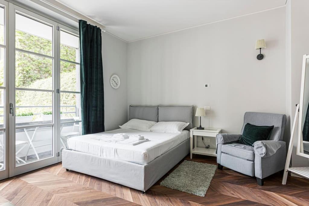 Unique Studio In The Heart Of Милан Экстерьер фото
